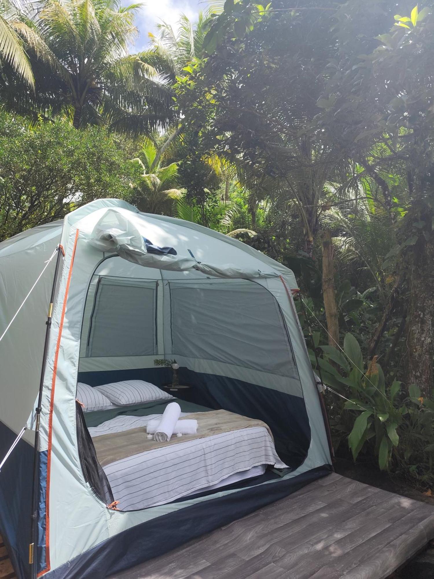 Camping A La Ferme Gros-Morne Екстер'єр фото